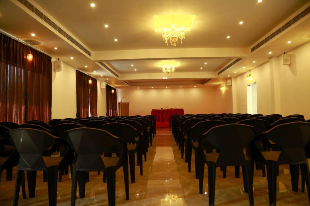 Servosonic Hotels And Resorts Kannur Exteriör bild