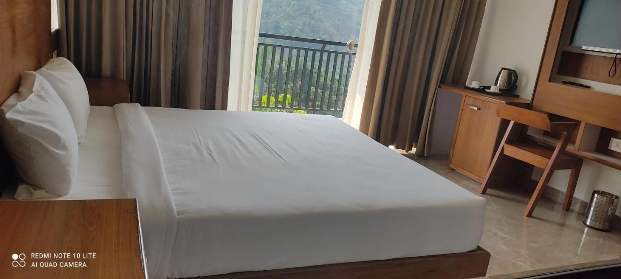 Servosonic Hotels And Resorts Kannur Exteriör bild