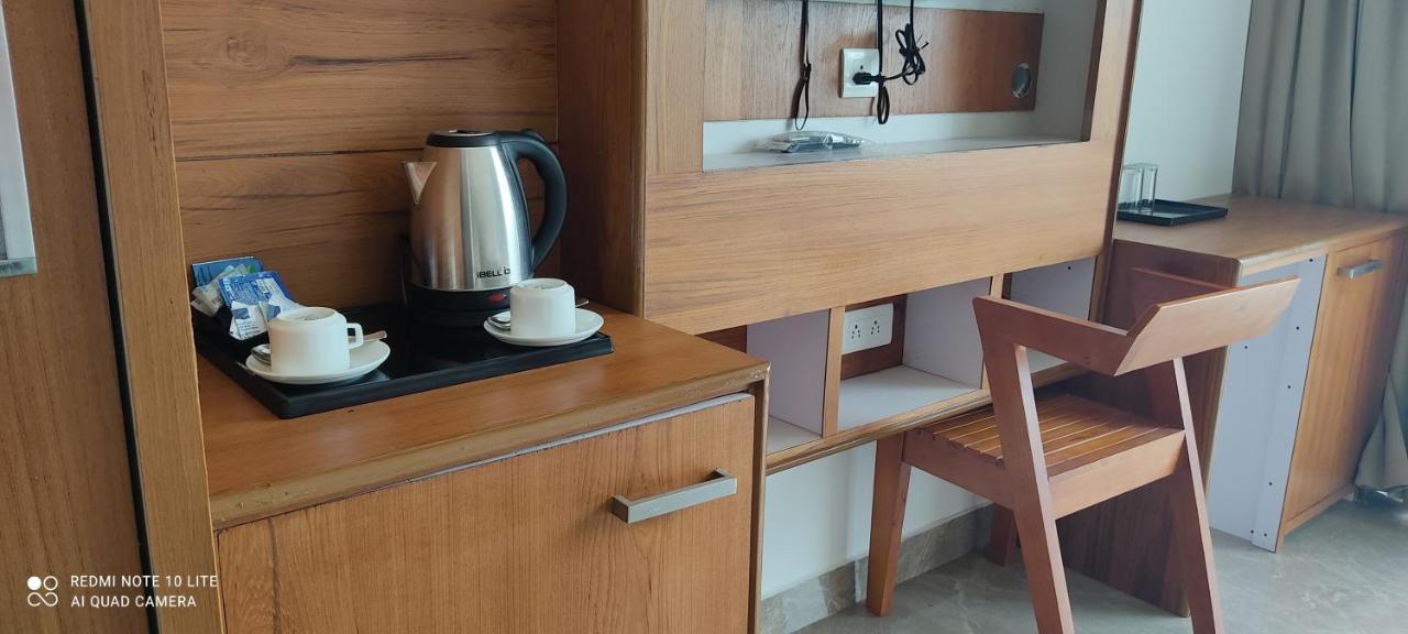 Servosonic Hotels And Resorts Kannur Exteriör bild